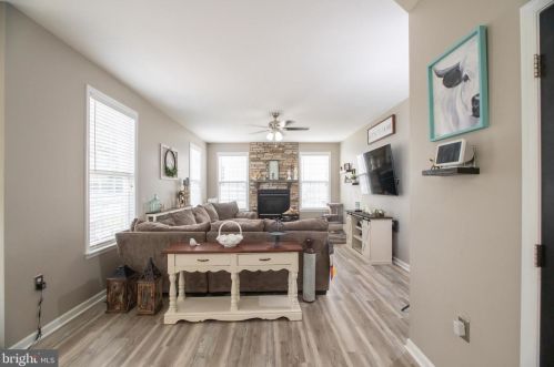 451 Hughs Rd, Charles Town WV  25414-5554 exterior