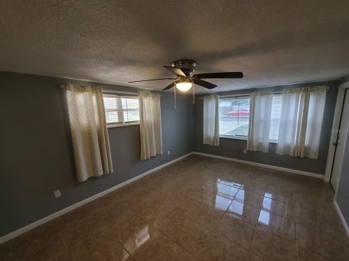 2198 Colonial Ave, Lakeland, FL 33801-6006