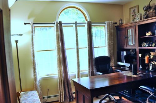 9 Scenic Pond Dr, Warwick NY  10990-2651 exterior