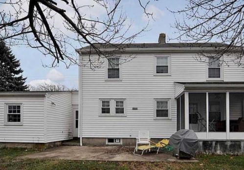 1091 Hartford Ave, Providence, RI 02919-7107