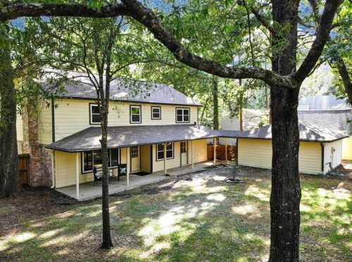 2223 Running Springs Dr, Humble, TX 77339-3126