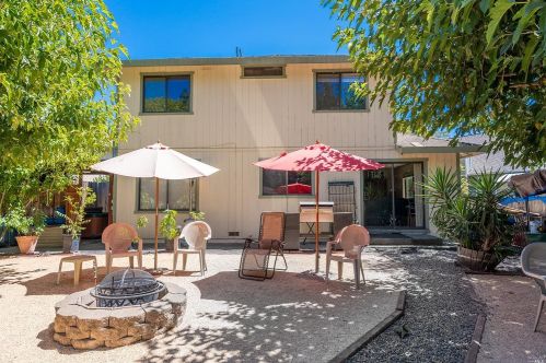 108 Duchess Ct, Windsor CA  95492-8043 exterior