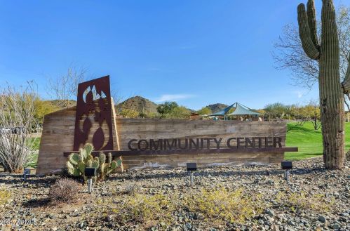 27624 18th Ave, Phoenix, AZ 85085-5320