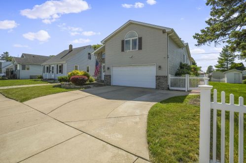 7740 29th Ave, Kenosha WI  53143-5628 exterior