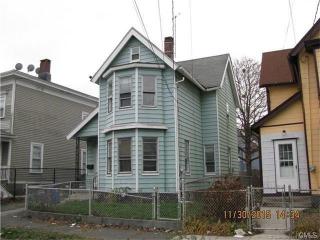 1135 Kossuth St, Bridgeport CT  06608-1426 exterior