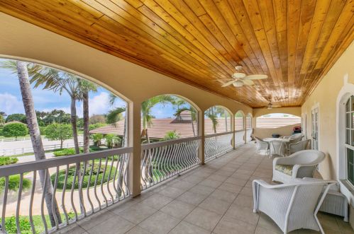 15563 Estancia Ln, West Palm Beach FL  33414-7439 exterior