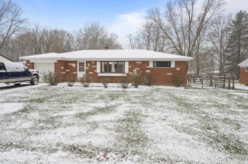 24 Donna Dr, Amelia, OH 45102-3103
