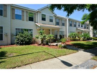 13620 Forest Lake Dr, Largo, FL 33771-5011