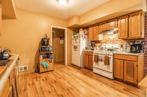 503 Colorado Ave, Bridgeport CT 06605-1746 exterior