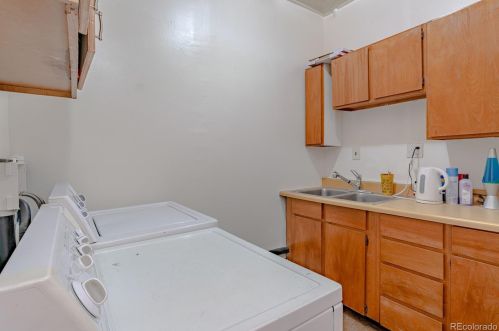 1439 Emerson St, Denver CO 80205-5128 exterior