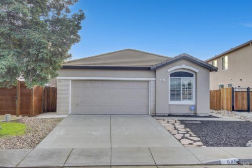 885 Turquoise St, Vacaville CA  95687-7810 exterior