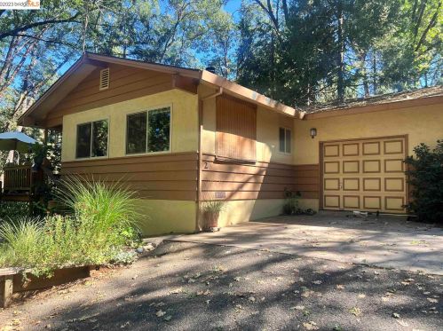 14285 Star Dr, Grass Valley, CA 95945-8496