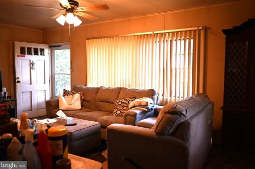 346 Andover Rd, Fairless Hills PA  19030-2231 exterior