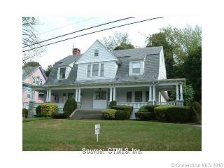 16 Fiske St, Waterbury CT  06710-1311 exterior