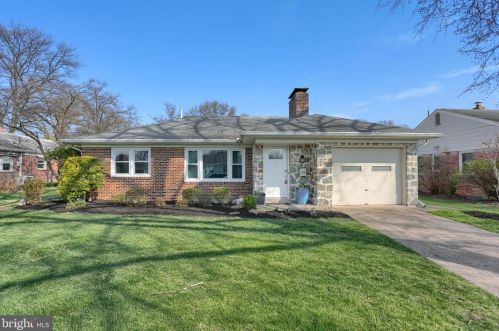 34 Fargreen Rd, Camp Hill, PA 17011-2615