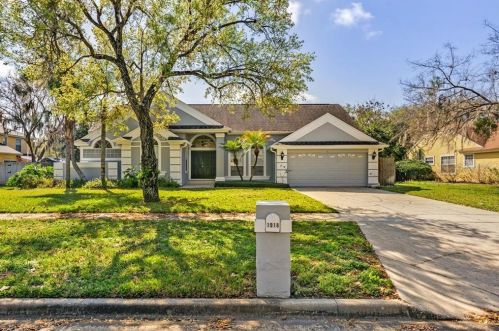 1918 Palm View Dr, Apopka, FL 32712-2449