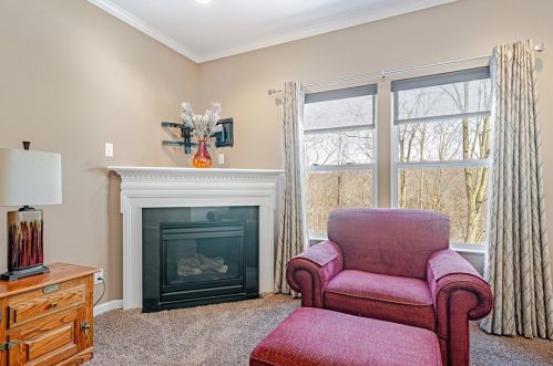 612 Whispering Pines Dr, Gibsonia PA  15044-7854 exterior