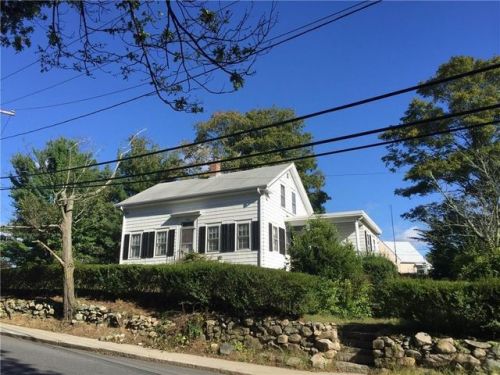 1586 Chalkstone Ave, Providence, RI 02909-5530