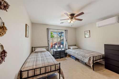 9805 Verbena Dr, Desert Hot Springs CA  92240-1908 exterior