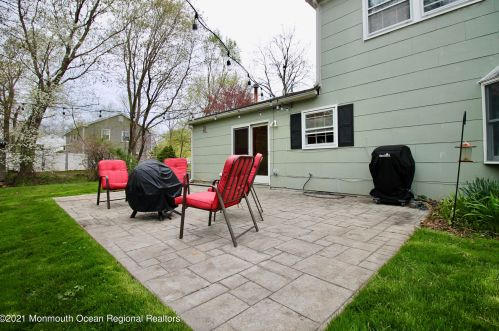 111 Princess Anne Dr, East Freehold NJ  07728-3066 exterior