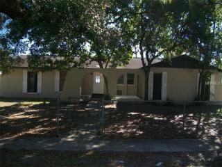 112 Wheeler Rd, Seffner, FL 33584-5302
