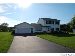 4330 Middle Cheshire Rd, Canandaigua, NY 14424-8370