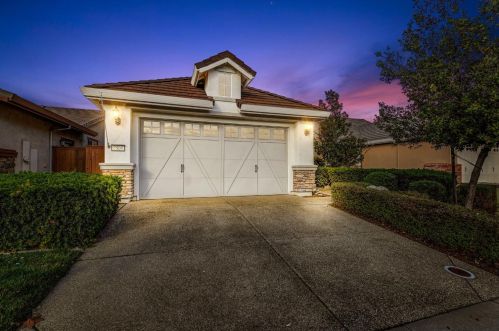 7509 Bloomsbury Way, Elk Grove, CA 95757-5145