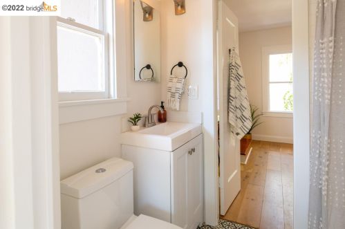 1744 Mcgee Ave, Berkeley CA  94703-1266 exterior