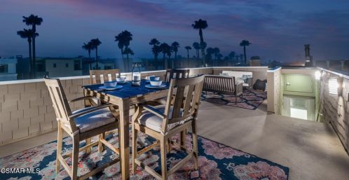 820 Mandalay Bch Rd, Oxnard CA 93035-1078 exterior