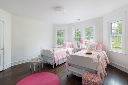 87 Woodbury St, Providence RI  02906-3509 exterior