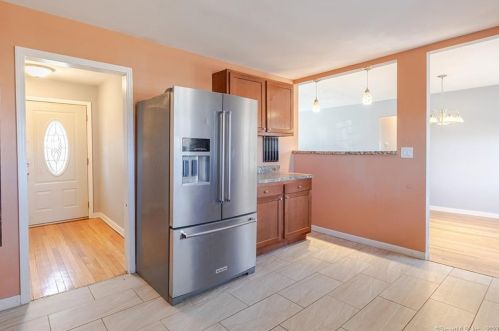 510 Wolcott St, Bristol CT  06010-6429 exterior