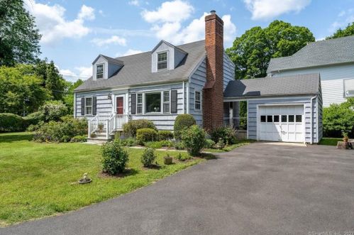 7 Wilmot Ln, Riverside, CT 06878-1612