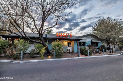 7142 12 St, Phoenix AZ 85022-3801 exterior