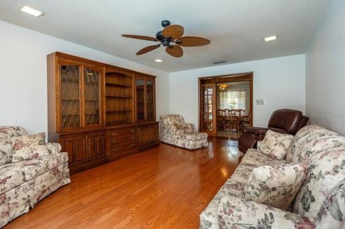 6325 Wynglow Ln, Orlando FL  32818-1311 exterior