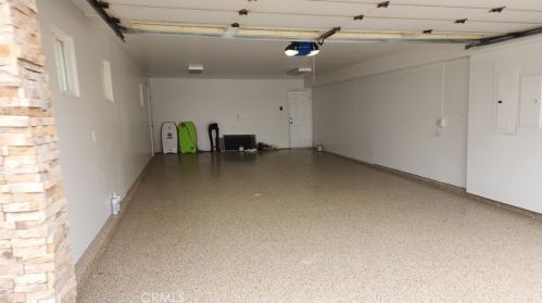 2212 Pacific Coast Hwy, Huntington Beach CA  92648-3958 exterior