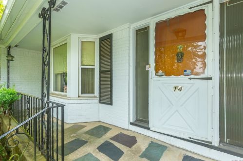 14 Cypress Ave, Great Neck, NY 11024-2004