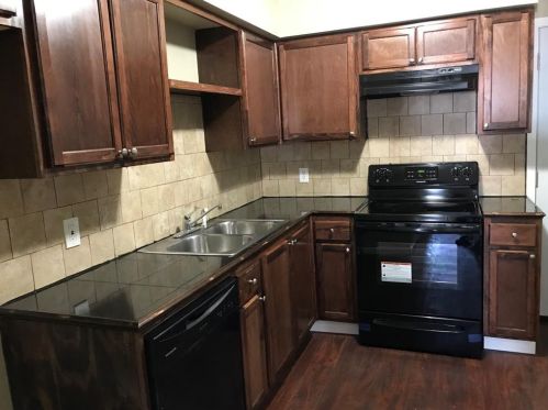 357 Newton Dr, Burleson, TX 76028-4605