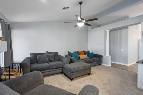 13262 Spring Way, Victorville CA  92392-6805 exterior