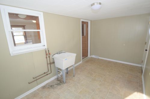 25011 Loomis Rd, Waterford WI  53185-1419 exterior