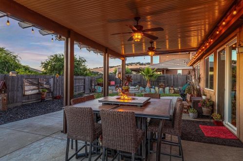 205 Tillman Ct, Folsom CA  95762-9571 exterior