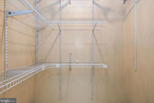 13488 Princedale Dr, Woodbridge VA  22193-3842 exterior