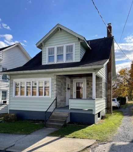 418 Pennsylvania Ave, Bangor, PA 18013-1840