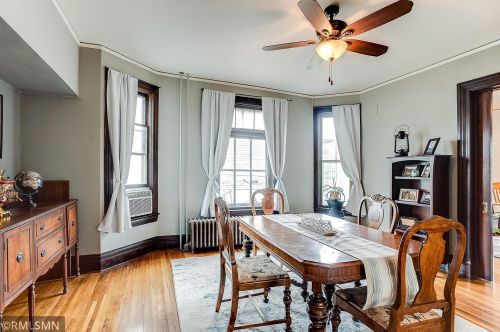 381 Case Ave, Saint Paul MN 55106-3527 exterior