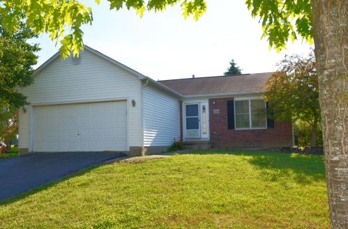 1040 Creekview Dr, Marysville, OH 43040-8305