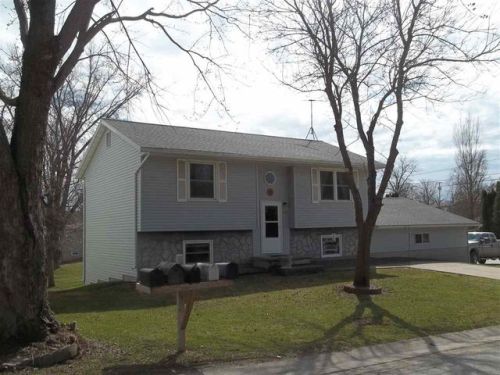 322 4th Ave, Ludlow, IA 52172-1176