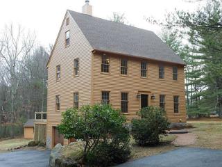 21 Pray Hill Rd, Glocester, RI 02814-2505