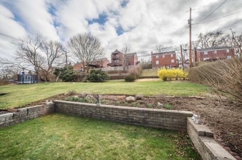 4114 Mckee Dr, Pittsburgh PA  15236-1725 exterior