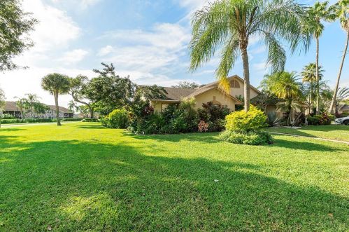 9335 Boca Gardens Pkwy, Boca Raton, FL 33496-1770