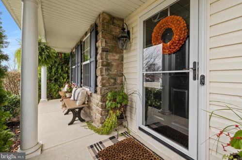22 Logan Dr, Tolna, PA 17349-9404