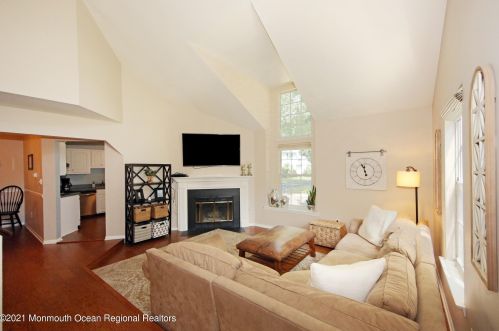 3402 James Ct, Middletown NJ  07748-3470 exterior